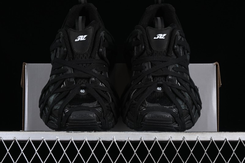 Balenciaga Phantom Sneaker - W3XL11000