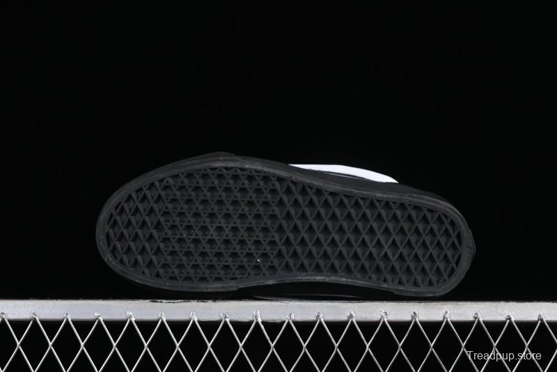 Vans Classics Knu Skool Retro Skate Shoes with Thickened Tongue and Oversized Toe - VN0009QCB9P