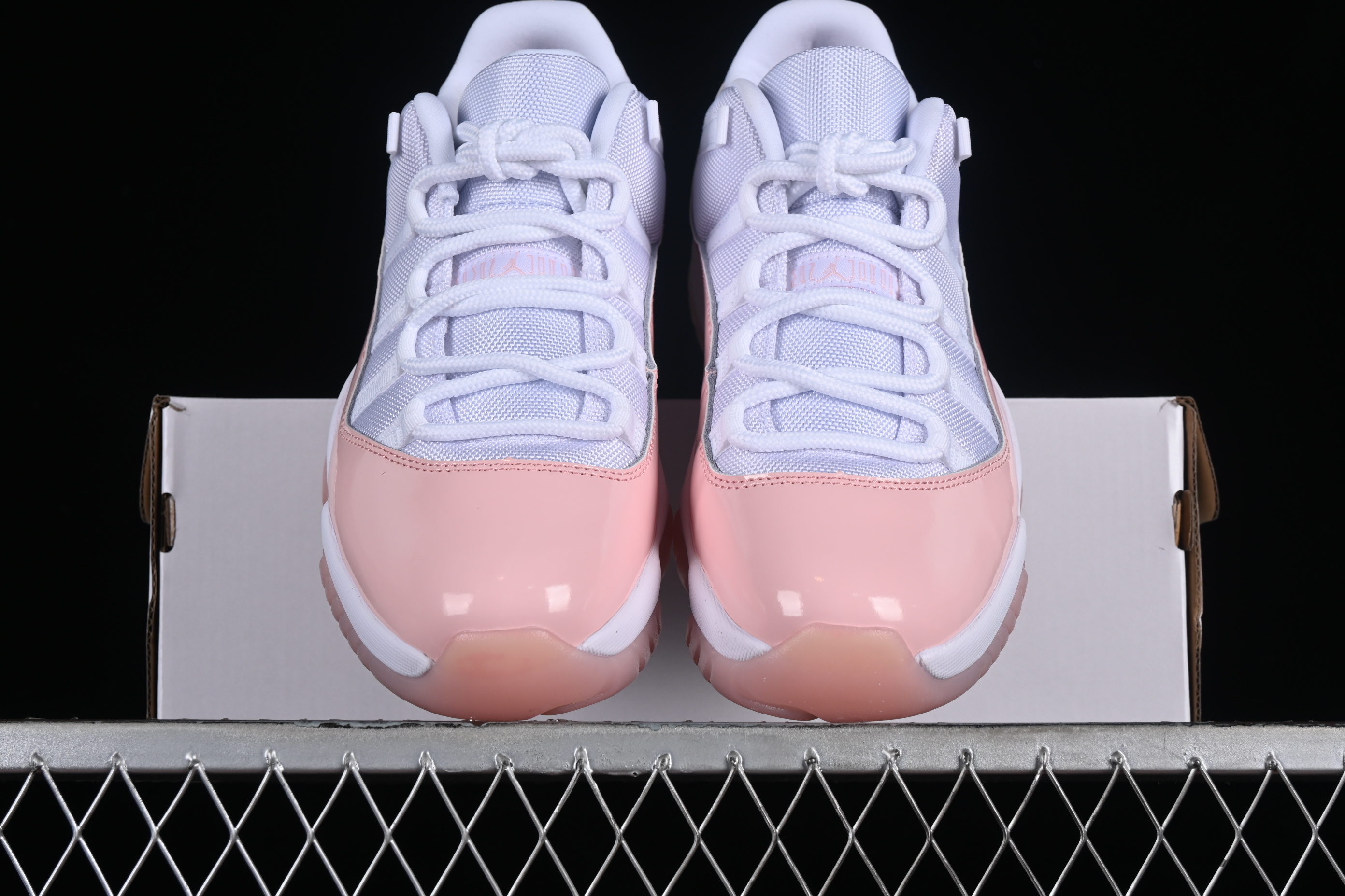 Nike Air Jordan 11 Low "Legend Pin" Basketball Shoes - AH7860-160