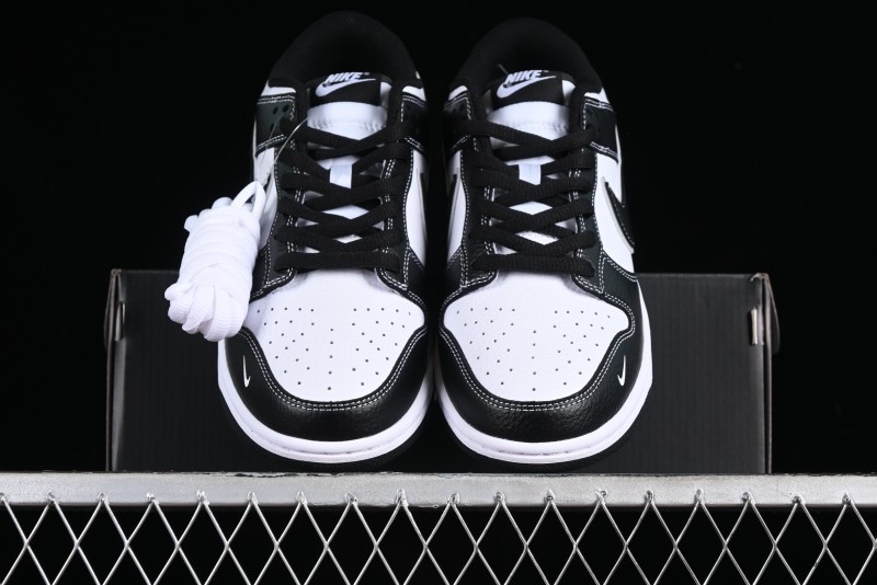 Nike Supreme x SB Dunk Low Panda Colorway Low-Top Casual Skate Shoes - RM2308-332