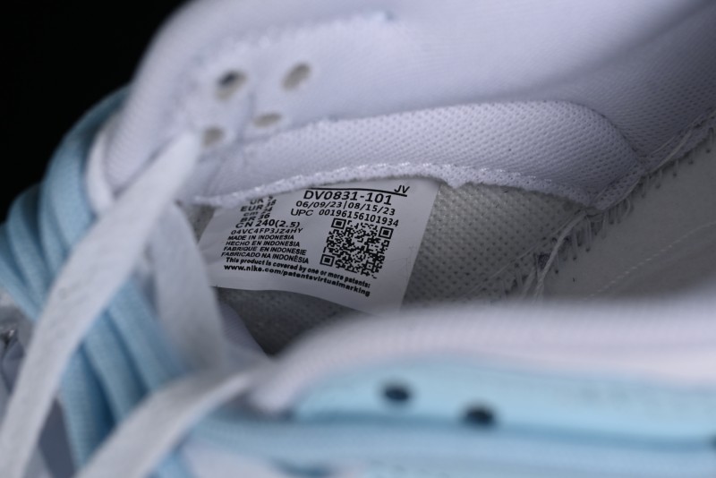 Nike Dunk Low SB Hearts Playing Cards Graffiti North Carolina Blue Casual Skate Shoes - DV0831-101