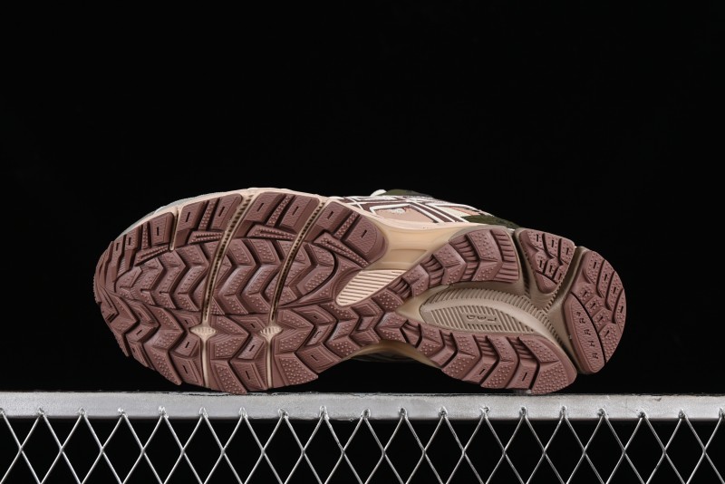 Asics Gel-Kahana 8 Retro Casual Running Shoes - 1011B109-029
