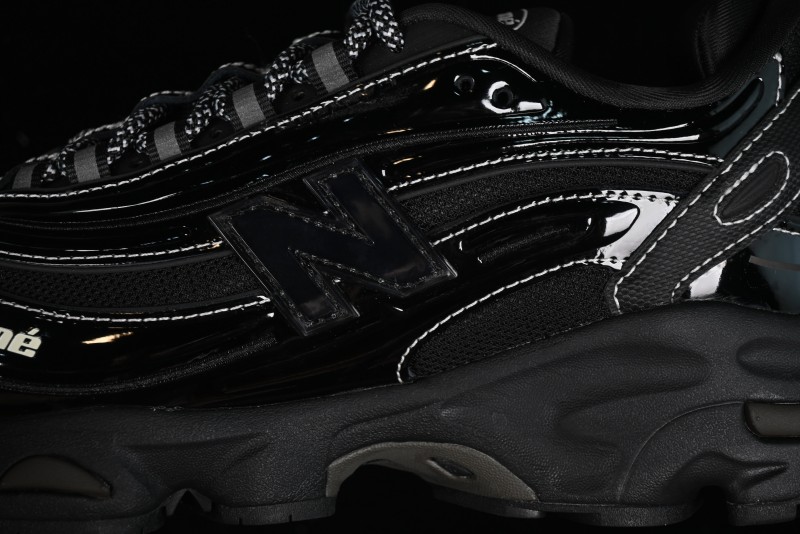 New Balance 1000 Series Retro Dad Style Low-Top Casual Running Sneakers - M1000AD1