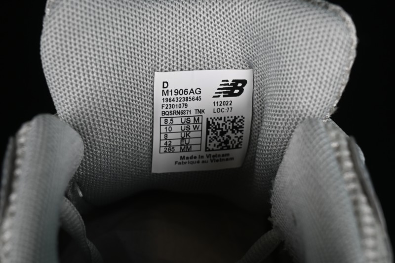 New Balance 1906 Series Retro Dad Style Casual Running Shoes with T-Beam Outsole and Exposed Cushioning - M1906AG