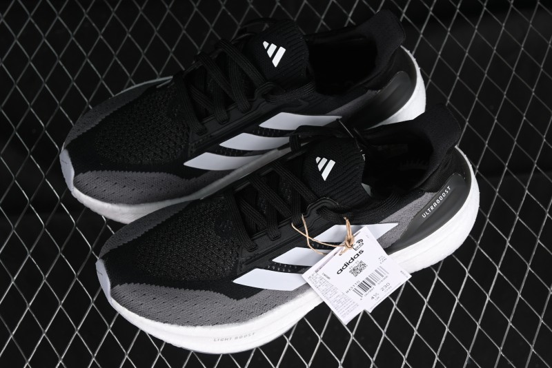 Adidas Ultraboost 5X IH3110 Running Shoes with Innovative Bubble Cushion Technology