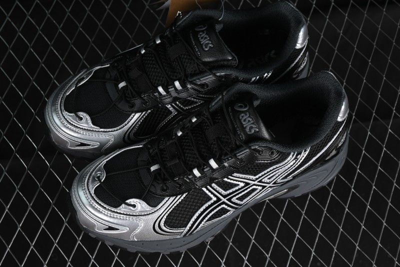 Asics Gel-Kahana Tr V4 Running Shoes with FF BLAST PLUS Cushioning - 1203A497-001