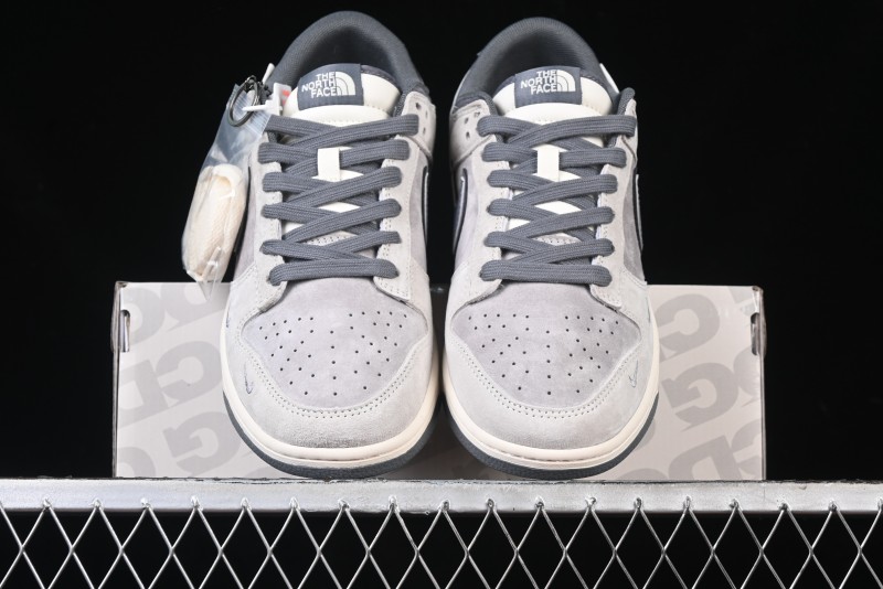 Nike SB Dunk Low The North Face Series - Anniversary Custom Edition Low-Top Casual Skate Shoes - DM6868-004