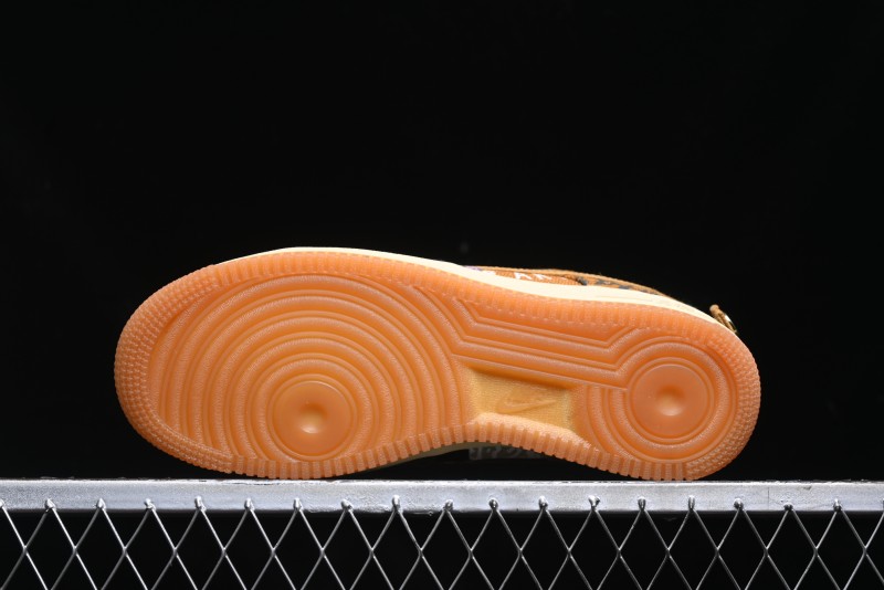 Nike Travis Scott x Air Force 1 Low Casual Sneakers with Full-Length Air Cushion - CN2405-900
