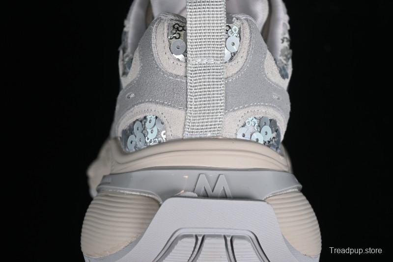 GG-CC Casual Running Shoes with Irregular Design - G24U9893B