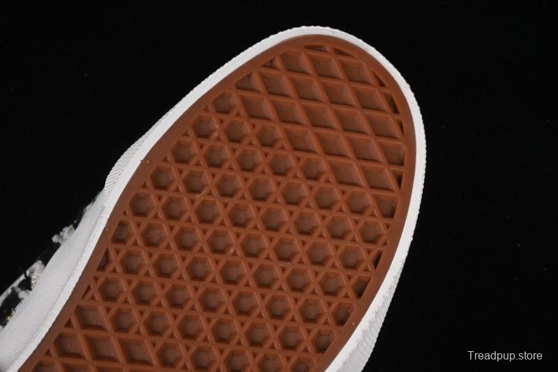 Vans Classics Knu Skool Retro Skate Shoes with Enhanced Cushion and Breathable Mesh - VN0A5JM2BA21