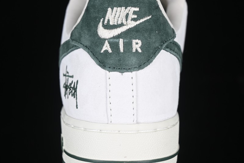 Nike Air Force 1 '07 Low Stussy Collaboration Green Suede Swoosh Low-Top Casual Sneakers - CH6336-511