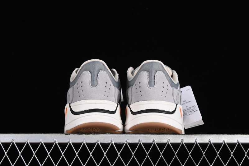 Adidas Yeezy Boost 700 Magnet Reflective Running Shoes - FV9922