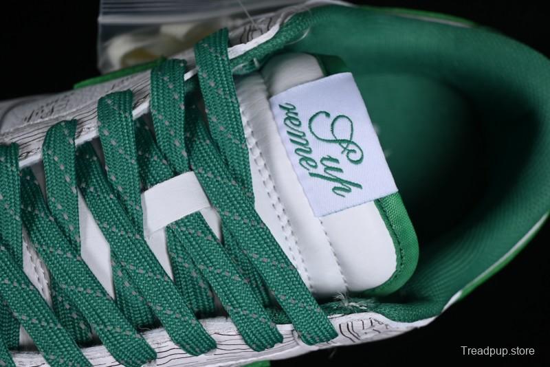 Supreme x Nike Dunk Low SB Skate Shoes with Zoom Air Cushion - XD6188-033