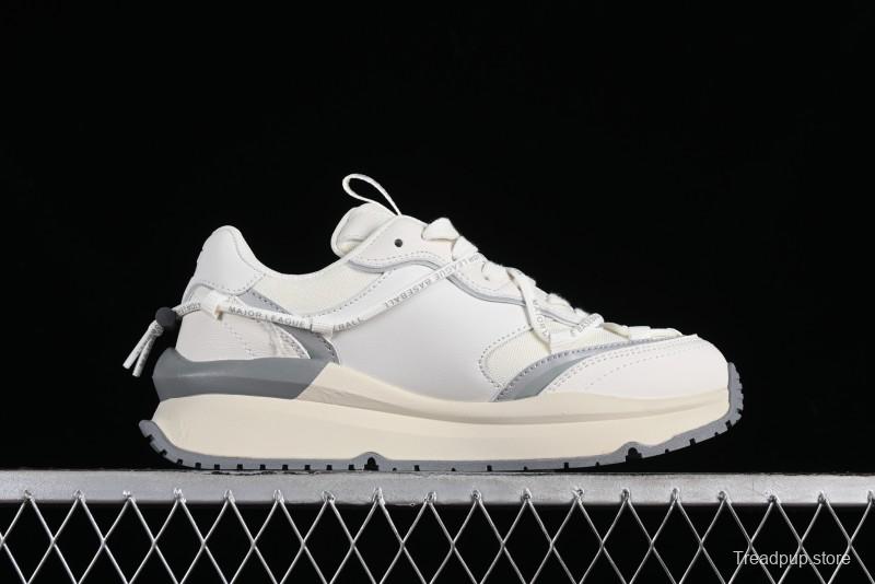 New York Yankees Chunky Runner Basic Lace-Up Lightweight Casual Sneakers - 3ASHCRR3N43WHS