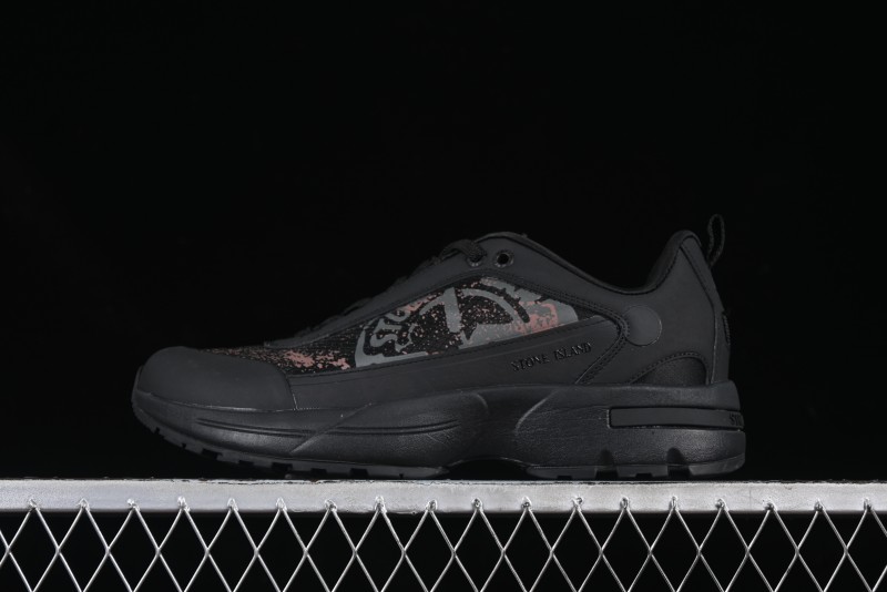Stone Island Grime Panelled Low-Top Lifestyle Sneakers in Dark Brown - 79FWS0303