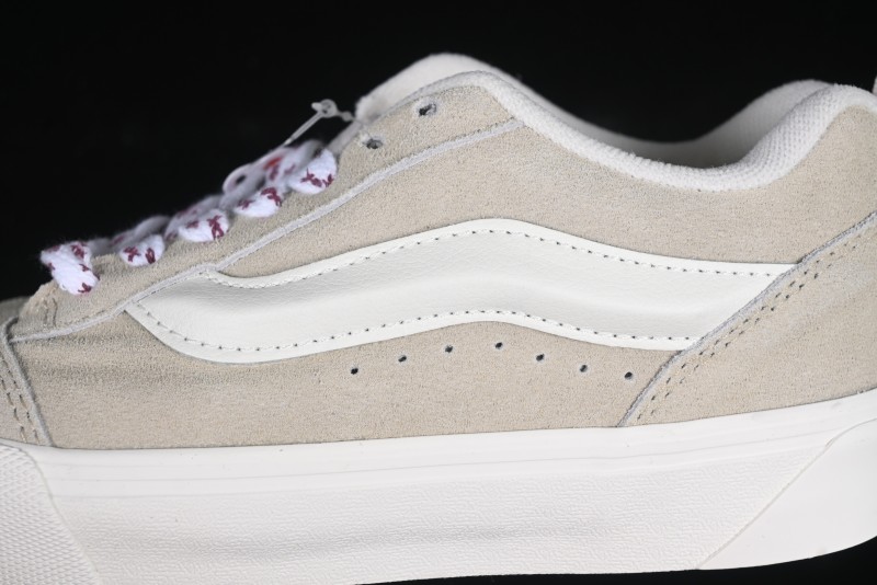Vans Knu Skool Low-Top Retro Chunky Sneakers - VN000D6ZE2S