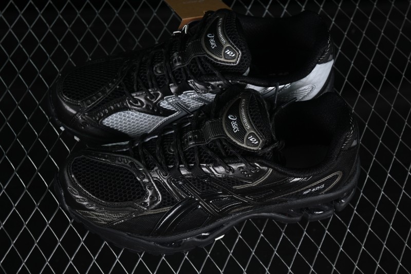 Asics Gel-Nimbus 10.1 Retro Breathable Casual Shoes with Cushioning for Men - 1203A780-001