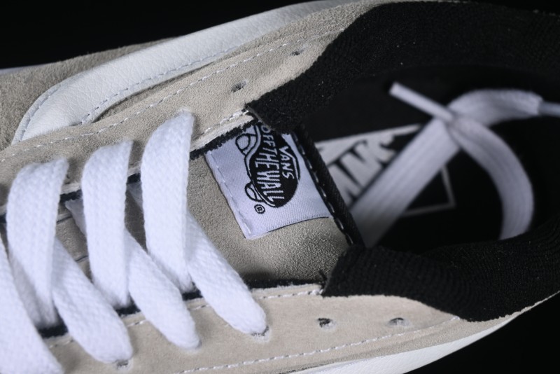 Vans Knu Skool Low-Top Retro Chunky Sneakers - VN0009QCBLK