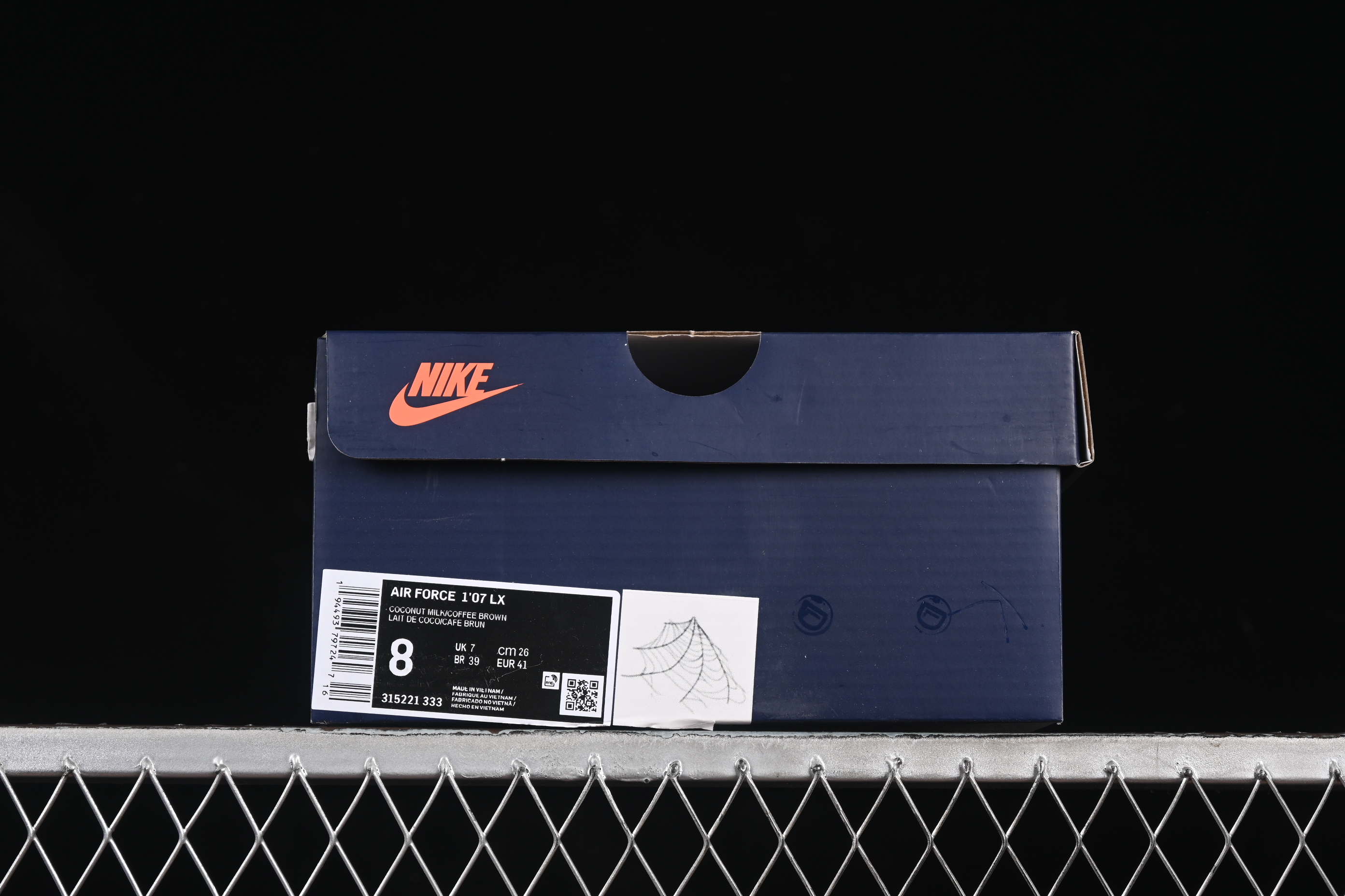 Nike Air Force 1'07 Low Casual Sneakers with Vintage Spider Web Design - 315221-333