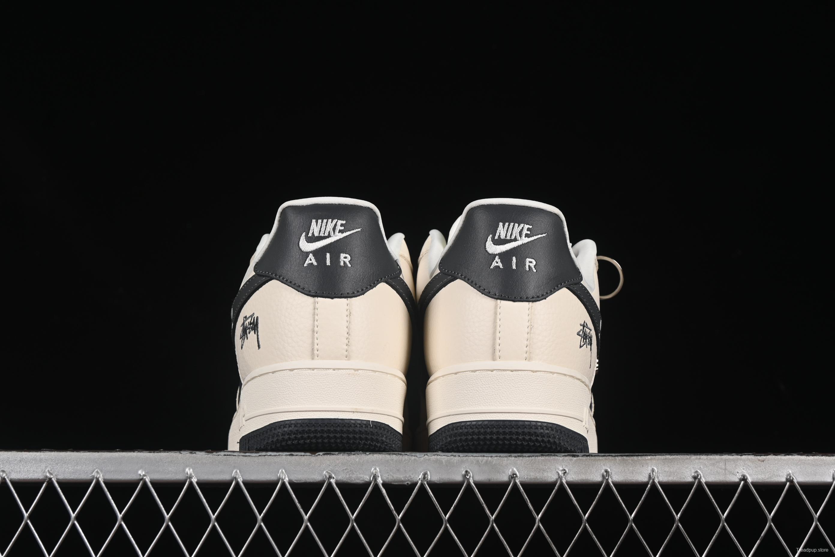 Nike Air Force 1 '07 Low Stussy Collaboration Beige Black Splatter Swoosh Casual Sneakers - DF0188-042