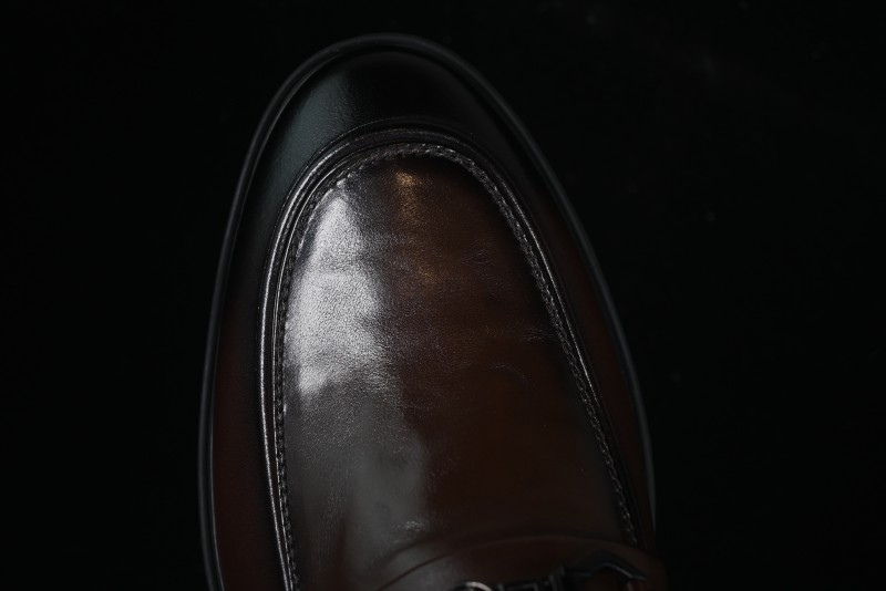 ECCO London Collection Slip-On Business Men's Leather Shoes with Wide Toe Design and Innovative Sole - 61160801002