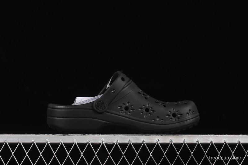 Crocs Classic Clog Two-Way Beach Sandals with Ventilation Holes - B.D4