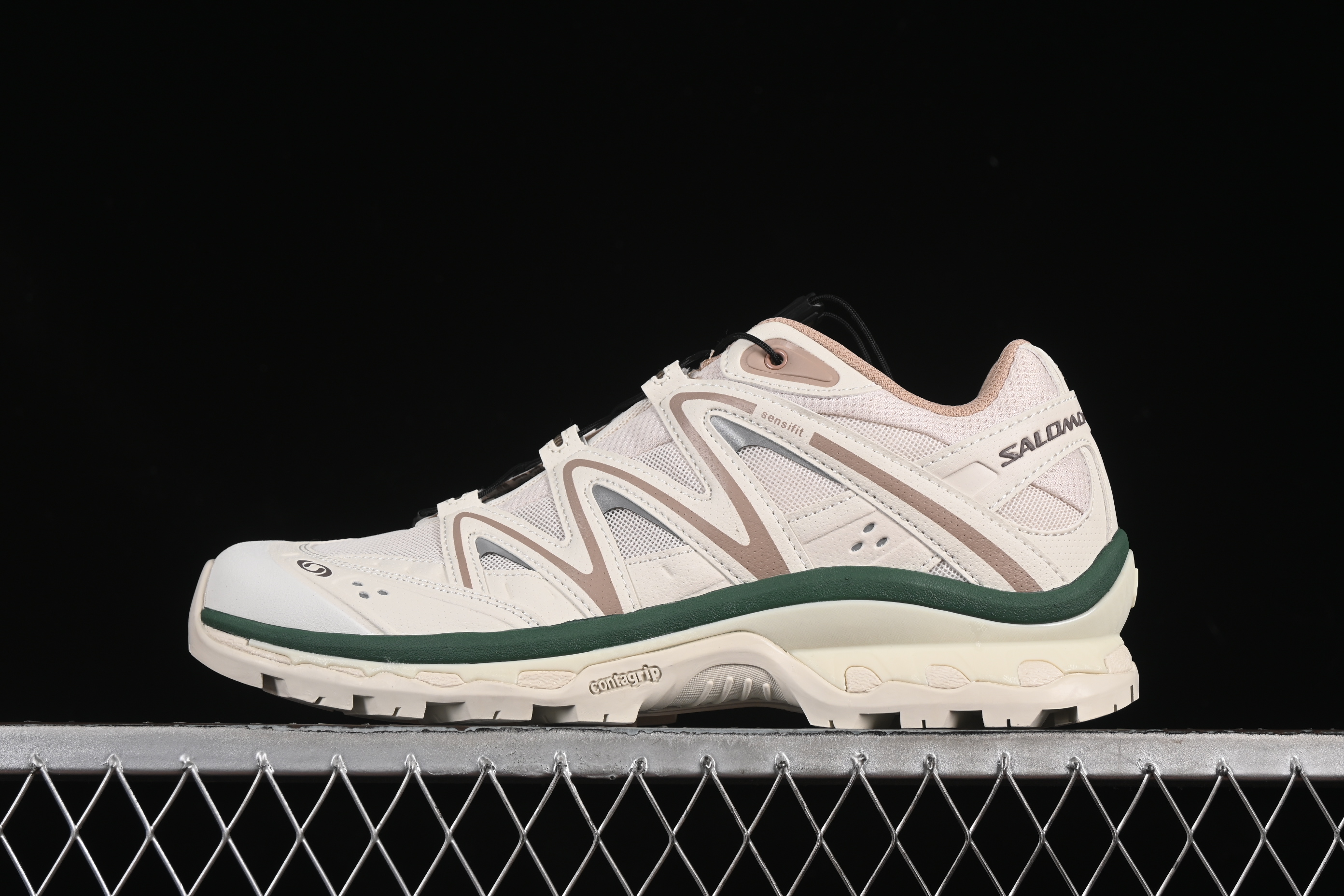 Salomon XT-Quest ADV Beige Outdoor Trail Running Shoes - 474789-26