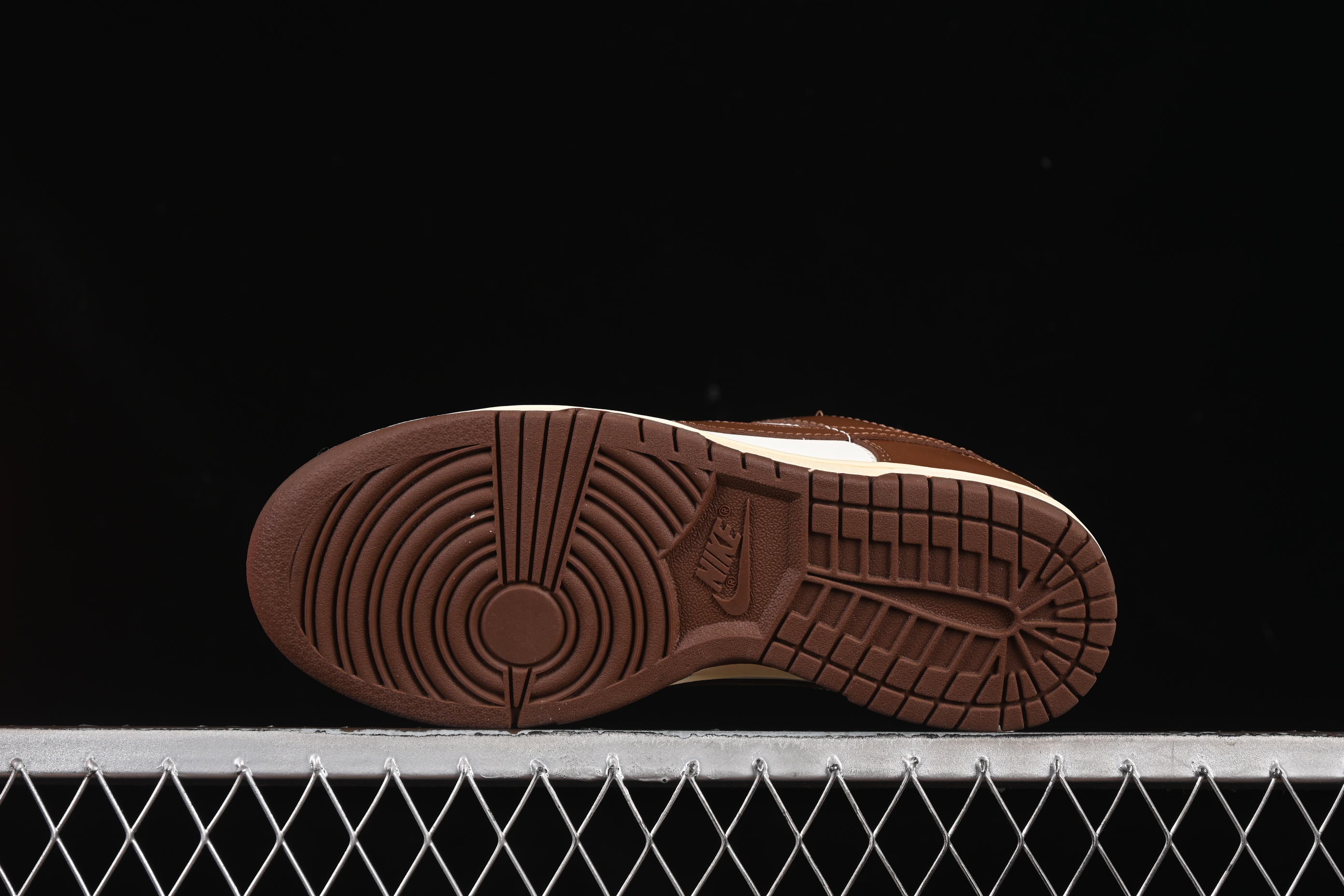 Nike Dunk Low SB Casual Sneakers in Mocha Brown - DD1503-124
