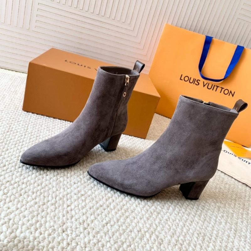 2024 Women Louis Vuitton Grey Suede Ankle Boots MJ00410