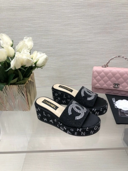 2025 Women Chanel Black Fabric Rhinestone Slippers LY00320