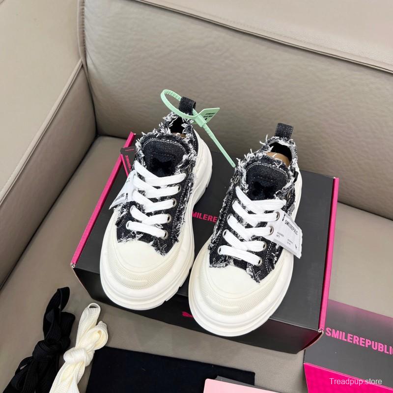 2025 Unisex Smile Republic Black White Canvas Casual Shoes Fringed LY00291