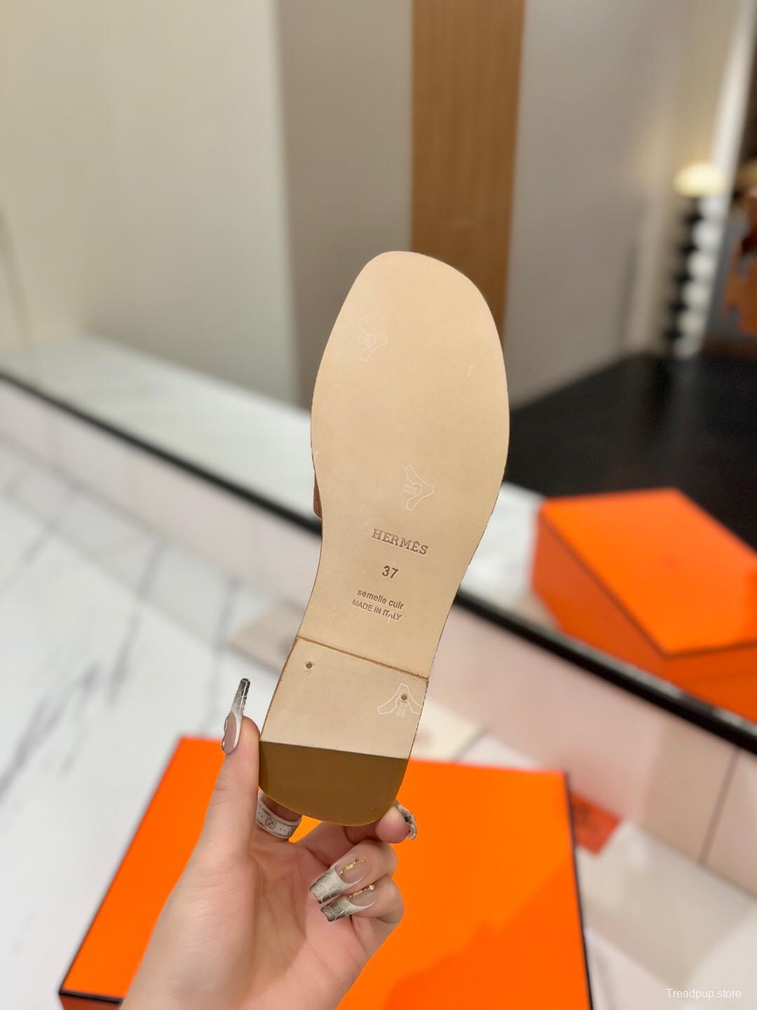 2025 Women Hermès Brown Leather Slippers