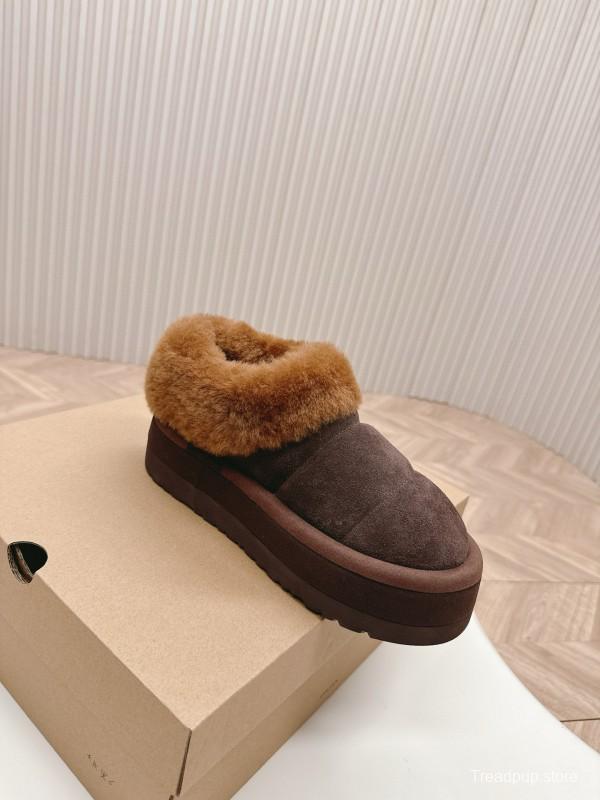 2024 Women UGG Brown Sheepskin Slippers MJ00280