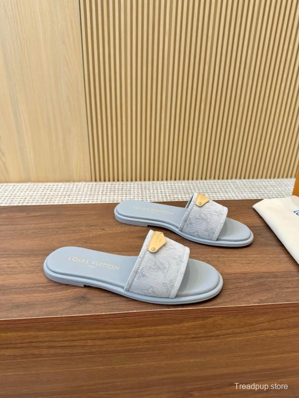 2025 Women Louis Vuitton Light Grey Canvas Slippers LY00200