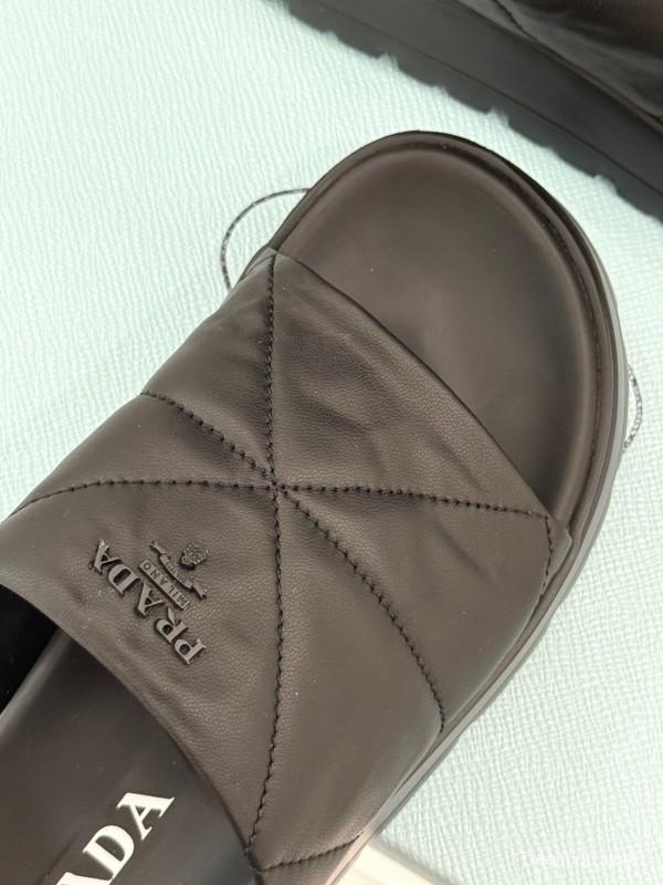 2025 Slippers Prada Black Leather Slippers