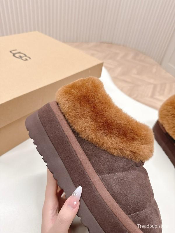2024 Women UGG Brown Sheepskin Slippers MJ00280