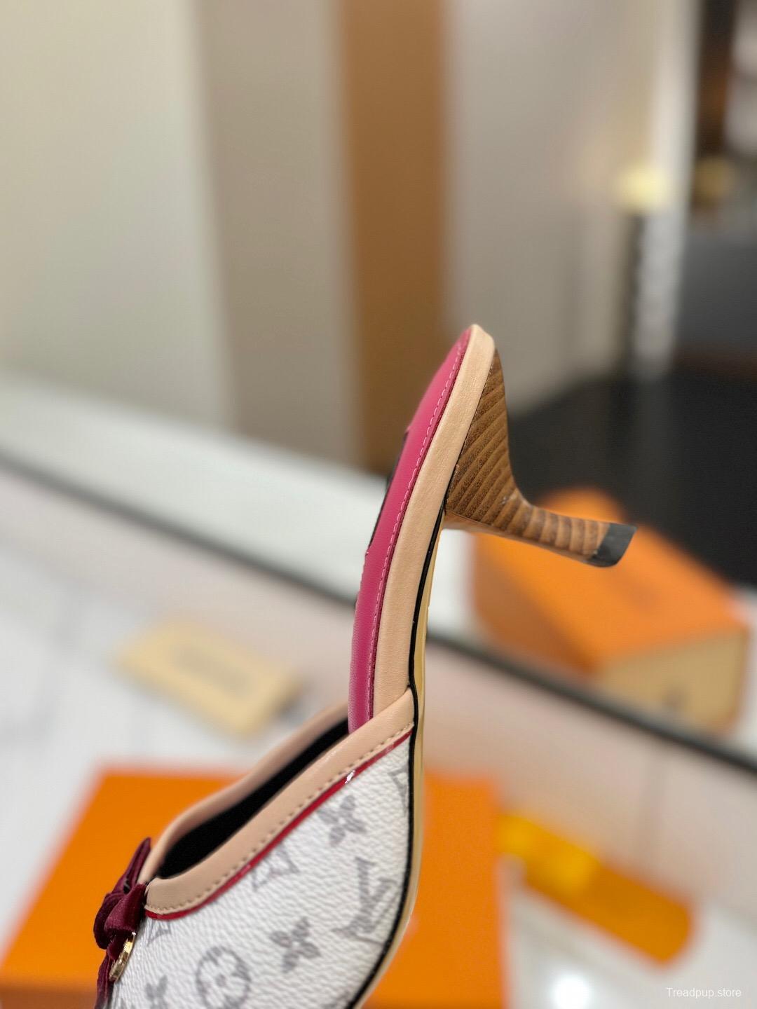 2025 Women Louis Vuitton White Pink Leather Canvas Sandals KFY00310