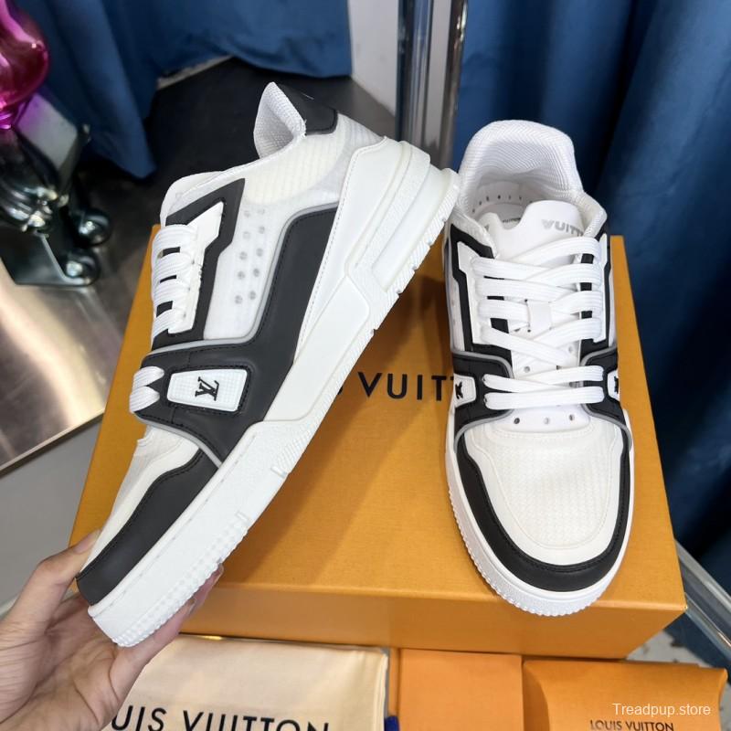 2025 Unisex Louis Vuitton White Black Calf Leather Sneakers LV Trainer