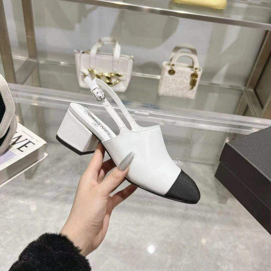 2025 Women Chanel White Black Leather Slingback Sandal LY00300