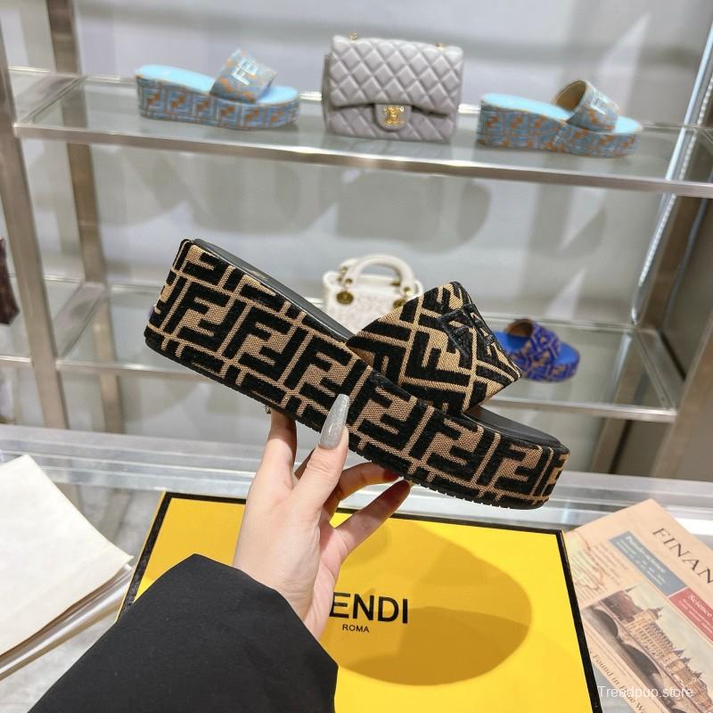 2025 Fendi Black Beige Canvas Platform Slippers