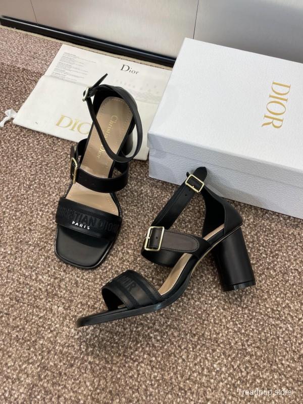 2025 Women Dior Black Leather Sandals Buckle KFY00310