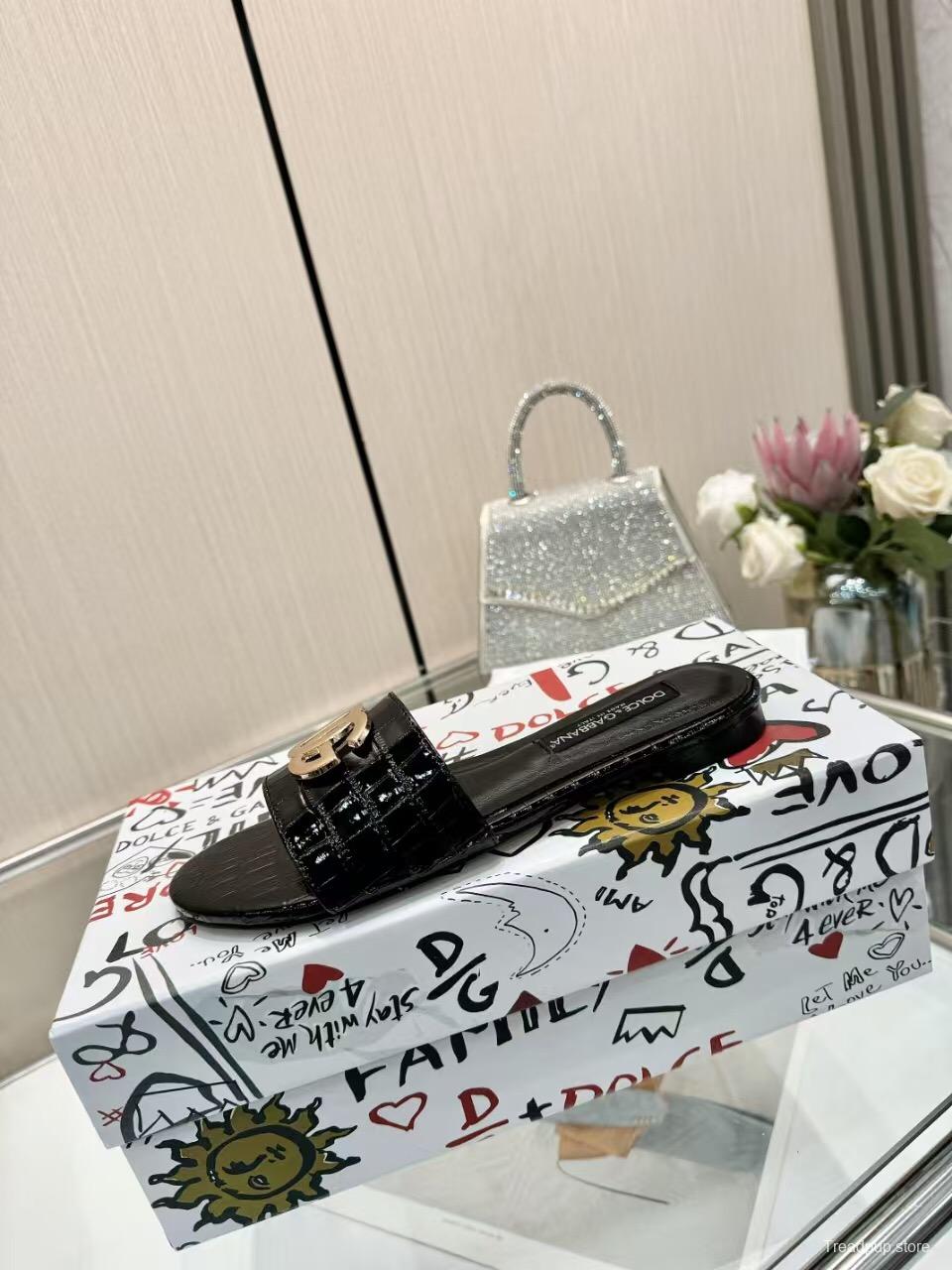 2025 Women Dolce & Gabbana Black Leather Slide Sandals LY00190