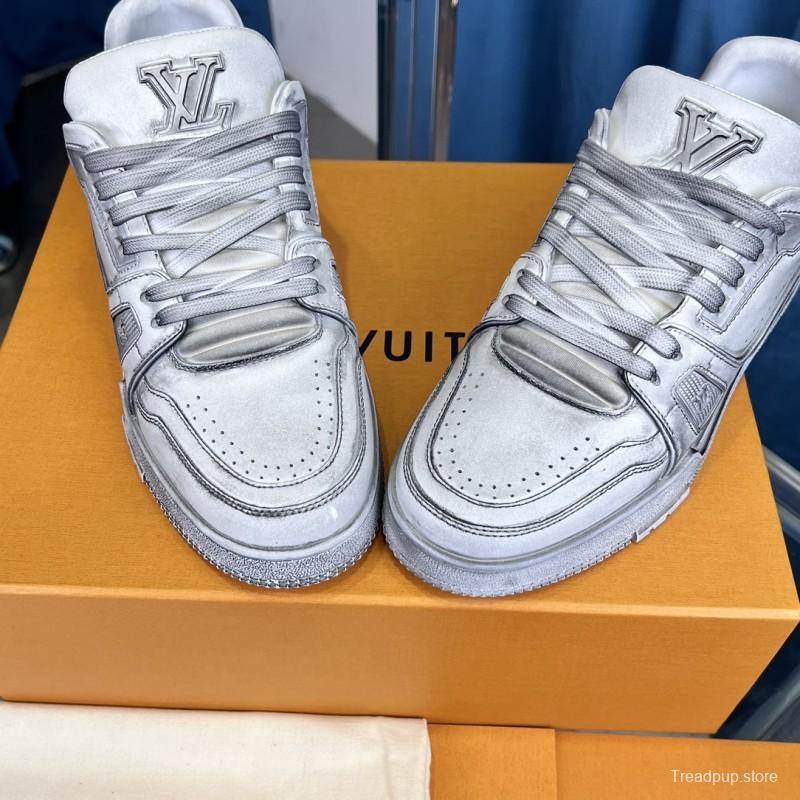 2025 Unisex Louis Vuitton Silver Leather LV Trainer