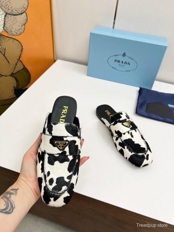 2025 Women Prada Black White Calf Hair Loafers LY00260