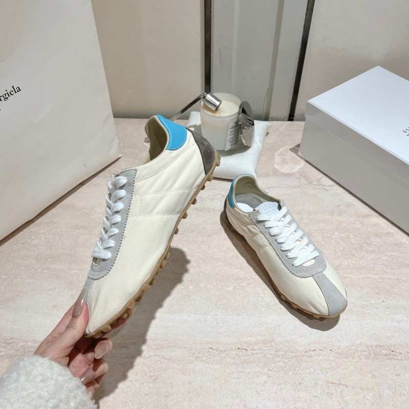 2025 Unisex MM6 Maison Margiela White Grey Nylon Suede Sneakers Distressed KFY00290