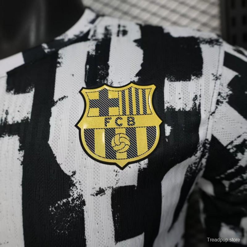 Player Version 25/26 Barcelona Black with Distressed Stripes Jersey