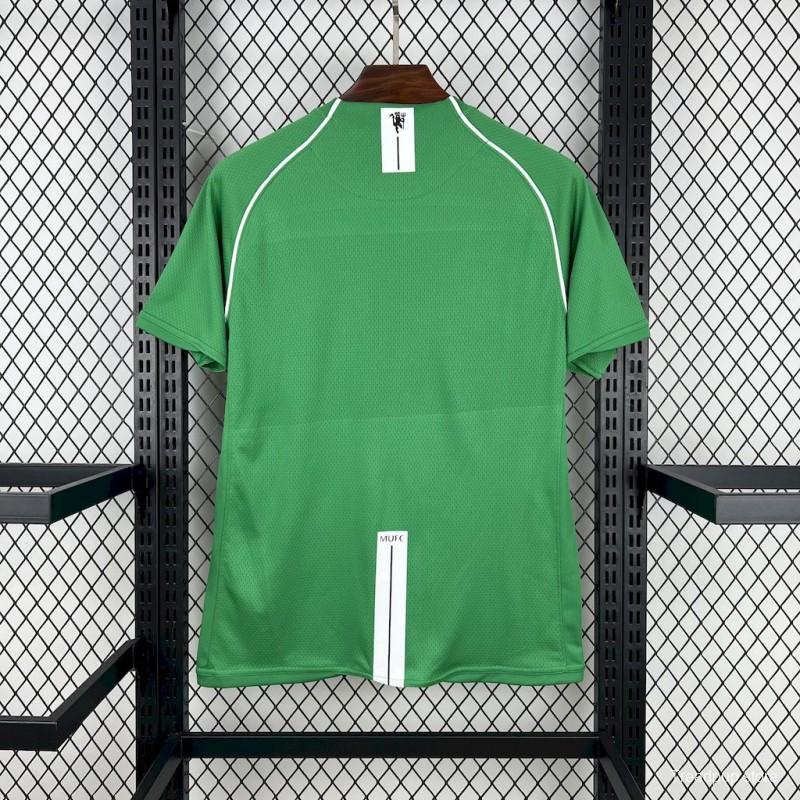 2007/08 Manchester United Green Goalkeeper Retro Jersey