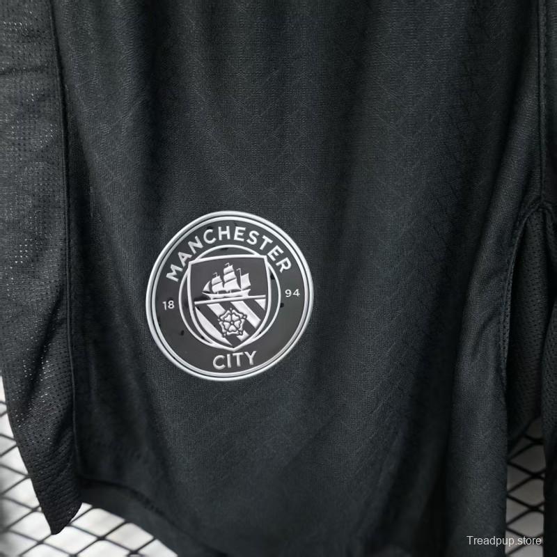 Player Version 25/26 Manchester United Black Shorts