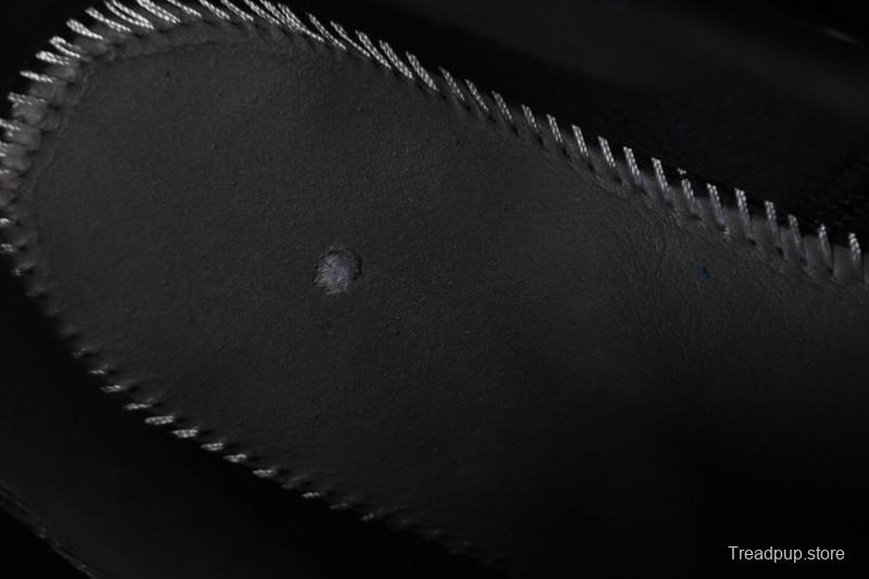 Nike Air Zoom Vomero 18 Cushioned Running Shoes - IH4454-001