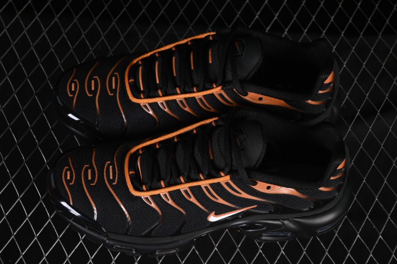 Nike Air Max Plus Retro Running Shoes with Air Cushion - FN6949-400